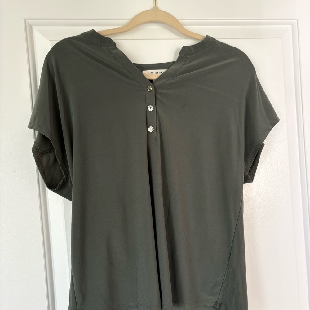 Women's Dark Gray Button-Up Top